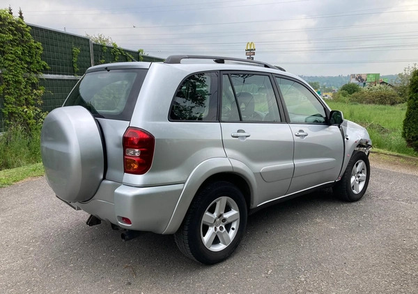 Toyota RAV4 cena 10900 przebieg: 211000, rok produkcji 2003 z Zelów małe 191